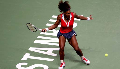 Serena Williams steht zum dritten Mal im Finale der WTA Championships