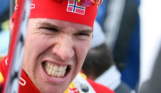 Nicht selten lässt sich Emil Hegle Svendsen mit gefletschten Zähnen ablichten