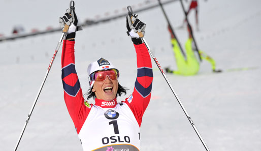 Marit Björgen siegte auch beim Jagdrennen bei der Ski-WM in Oslo