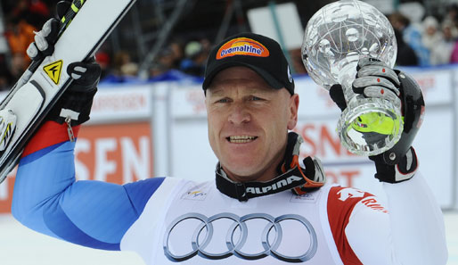 Didier Cuche hat zum vierten Mal den Abfahrts-Weltcup gewonnen