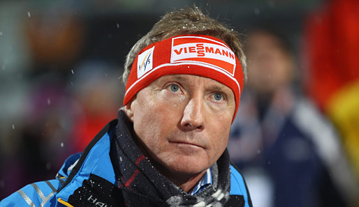 <b>Walter Hofer</b>, Renndirektor der FIS, sieht die Zukunft des Skispringens im ... - walter-hofer-514