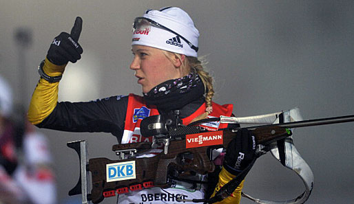 Gewann trotz zweier Strafrunden den Sprint in Oberhof: Miriam Gössner