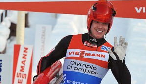 Bei den Olympischen Winterspielen 2012 holt LOch die Goldmedaille