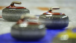 Die Curling-Damen feierten bei der WM in Sapporo zwei knappe Erfolge