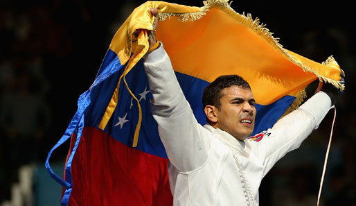 Ruben Limardo ließ nach dem Olympiasieg seine Landesfarben hochleben