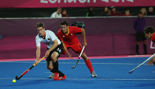 Oliver Korn (l.) und die deutsche Hockey-Nationalmannschaft schlugen Belgien zum Auftakt mit 2:1