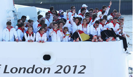 Die deutsche Olympiamannschaft feierte auf der Rückfahrt von London die Erfolge