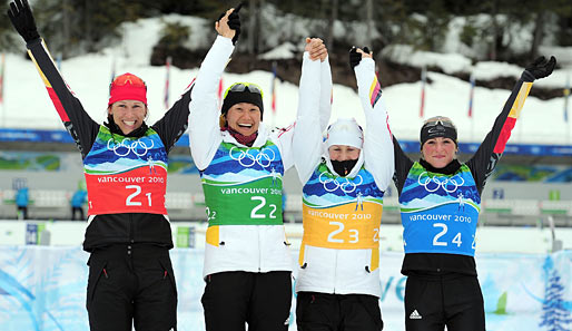 Die Bronze-Staffel mit Kati Wilhelm, Andrea Henkel, Simone Hauswald, Martina Beck