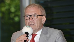 Michael Vesper fordert vom IOC Aufklärung in Bezug auf die Bedingungen beim Stadionbau