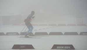 Der Nebel lässt den Athleten keine Chance - der Massenstart wurde erneut abgesagt
