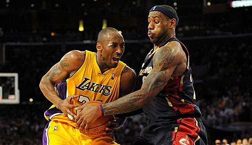 Im Duell der Giganten setzte sich Kobe Bryant gegen LeBron James durch