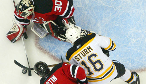 Marco Sturm von den Boston Bruins wird in dieser Saison wohl nicht mehr aufs Eis gehen