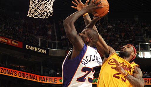 LeBron James und sein Block gegen Suns-Guard Jason Richardson