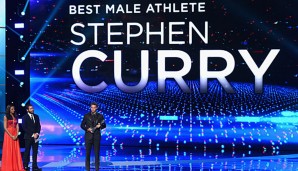 Stephen Curry bedankt sich für den Award