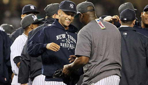 Die New York Yankees bejubeln ihren Sieg und den damit verbundenen Playoff-Einzug