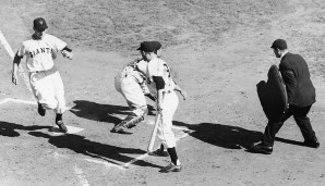 Los Angeles Dodgers: Als Brooklyn Dodgers duellierten sie sich 1951 mit den New York Giants um die NL Pennant. Im entscheidenden Spiel lagen sie 4:1 im neunten vorn und verloren dennoch durch Bobby Thomsons "Shot heard around the World" Walk-Off