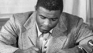 Jackie Robinson unterschrieb im April 1947 seinen ersten MLB-Vertrag