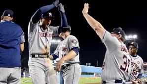 Die Housten Astros feiern ihren Sieg im zweiten Spiel der World Series