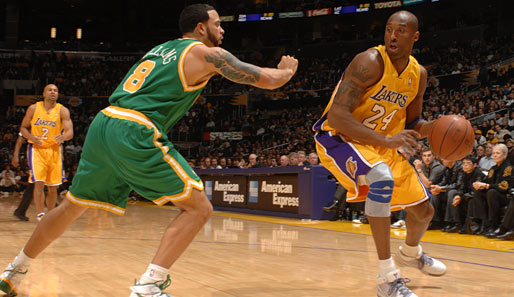 Lakers-Superstar Kobe Bryant im Duell mit Jazz-Spielmacher Deron Williams