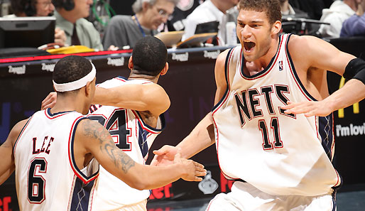 Brook Lopez (r.) und die gesamten New Jersey Nets haben Großes geleistet...