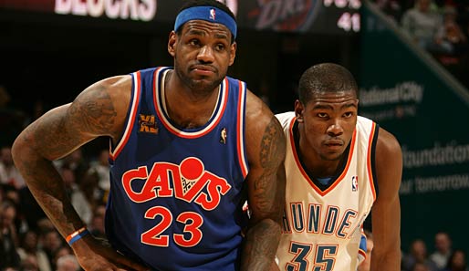 Kevin Durant hielt bei der MVP-Wahl deutlich größeren Abstand zu LeBron James als in dieser Szene
