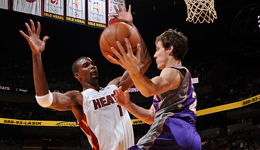 Chris Bosh (l.) wechselte diese Saison gemeinsam mit LeBron James zu den Miami Heat