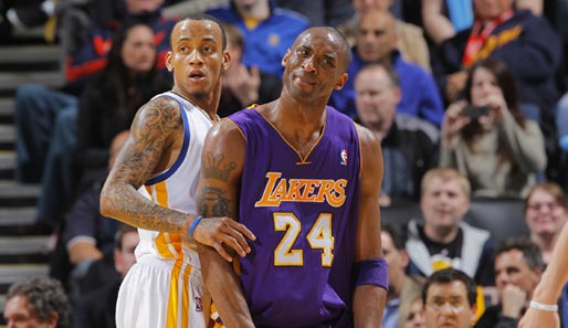 Kobe Bryant (r.) konnte mit dem Spiel seiner Los Angeles Lakers nicht zufrieden sein