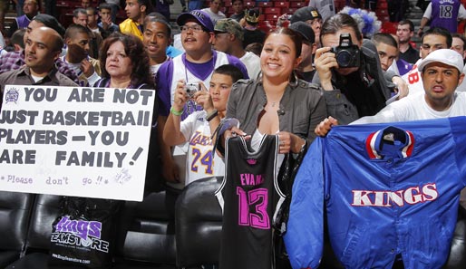 Das Flehen der Fans wurde erhört: Die Kings bleiben - zumindest bis 2012 - in Sacramento