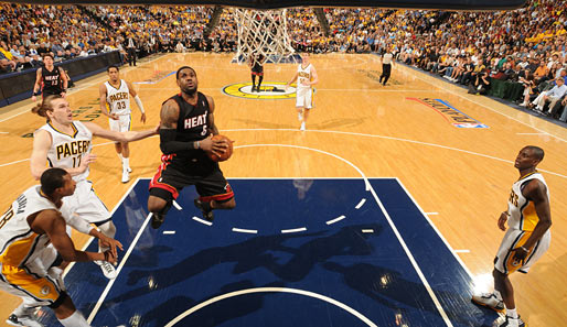 LeBron James führte die Heat gemeinsam mit D-Wade zum Sieg in Spiel 4