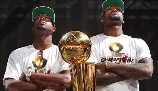 LeBron James (r.) und Dwyane Wade wurden mit den Miami Heat 2012 NBA-Champions