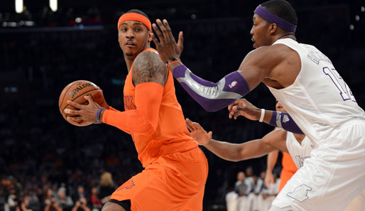 Carmelo Anthony (l.) fand gegen die Lakers zu Beginn nur schwer seinen Rhythmus