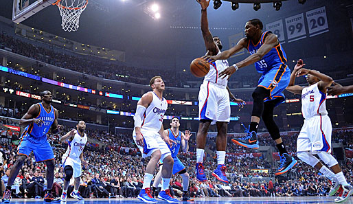 Kevin Durant (r.) erzielte gegen die Los Angeles Clippers 32 Punkte