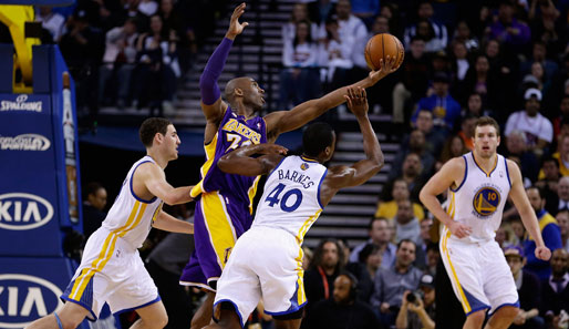 Kobe Bryant (2. v.l.) war Top-Scorer des Spiels, die Lakers-Niederlage konnte er nicht verhindern