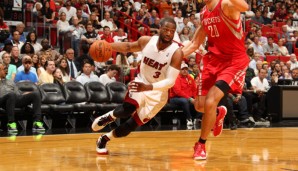 Dwyane Wade (l.) führte die Miami Heat zum Sieg über die Houston Rockets