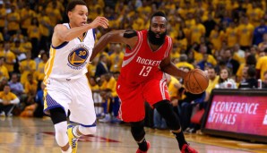 Steph Curry (l.) führte seine Warriors zum zweiten Sieg gegen James Hardens Rockets
