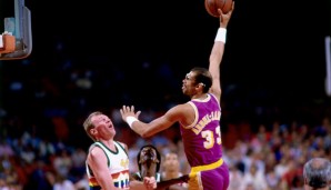 Platz 11: Kareem Abdul-Jabbar (Los Angeles Lakers). Auch hier gilt: Es zählt erst seine Zeit ab 1977 - sonst wäre er sicherlich höher eingestuft worden
