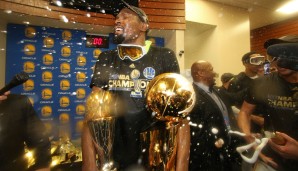 Kevin Durant - Unrestricted (oder Spieleroption, Golden State Warriors)