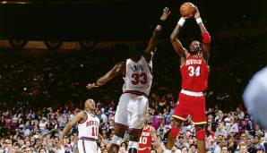 Hakeem Olajuwon (1984-2002) - Houston Rockets, Toronto Raptors.