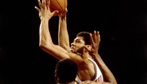 Kareem Abdul-Jabbar (Milwaukee Bucks / Los Angeles Lakers) in den Jahren 1970 und 1977 - Peak: 35,2 Punkte im Schnitt in 10 Spielen der Playoffs 1970.
