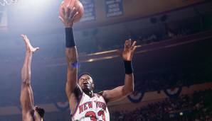 Knicks vs. Pacers auf dem Siedepunkt. In den Semifinals 1995 stand es in Spiel 7 95:97 für die Pacers, dann hatte Patrick Ewing kurz vor Schluss freie Bahn. Der Knicks-Center verlegte aber den Finger Roll unbedrängt. Die Pacers siegten im MSG.
