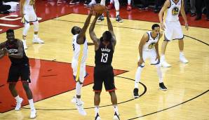 Verlierer: Dreierquote der Rockets - Im wichtigsten Spiel dieser Saison, Game 7 zu Hause gegen die Warriors, feirten die Rox einen traurigen Rekord. Sie ballerten 27 (!) Dreier in Folge am Korb vorbei und schaufelten sich damit selbst ihr Grab.