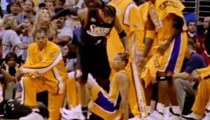 2001: Die ShaKobe-Ära blüht, die Lakers marschieren in die Finals und treffen auf den Underdog aus Philly mit Allen Iverson. In Game 1 schockt er L.A. mit 48 Punkten - unvergessen dabei sein Stepover gegen Lue. Die Sixers gewinnen aber nur dieses Spiel.