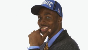 Im Draft 2004 zogen die Orlando Magic Center Dwight Howard an erster Stelle. Schon damals weckte er Hoffnungen, so etwas wie der neue Shaq werden zu können.
