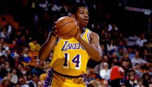 Platz 11: SAM PERKINS - Bei den Mavericks spielte sich Perkins 1985 ins All-Rookie-First-Team, fünf Jahre später folgte der Wechsel zu den Lakers. In Hollywood legte der Big Man die besten Statistiken seiner Karriere auf.