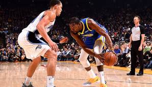 Kevin Durant führt die Golden State Warriors mit 49 Punkten zum Sieg.