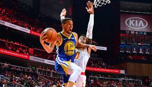 Stephen Curry führt die Golden State Warriors mit 30 Punkten und 6 Dreiern zum Sieg.