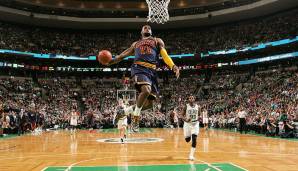 Platz 14: LeBron James (Cleveland Cavaliers) - 12 Spiele mit mindestens 30 Punkten in den Playoffs 2015