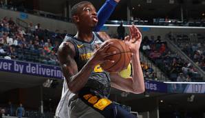 Delon Wright war Restricted Free Agent.