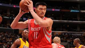 Platz 7: Yao Ming (2002-2011) - Der Rockets-Center wog das Gleiche, war aber mit 2,29 Meter fast 20 Zentimeter größer. Von Übergewicht braucht man bei Yao also nicht sprechen.