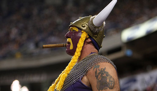 Die Fans der Minnesota Vikings bemühen sich um eine authentische Kleidung